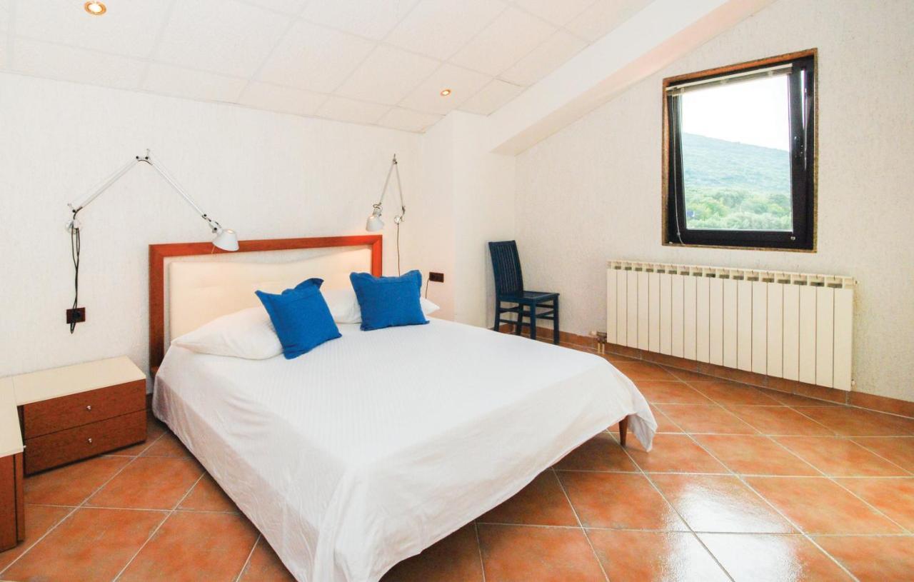 Hotel Zlatni Lav Martinscica  Ngoại thất bức ảnh