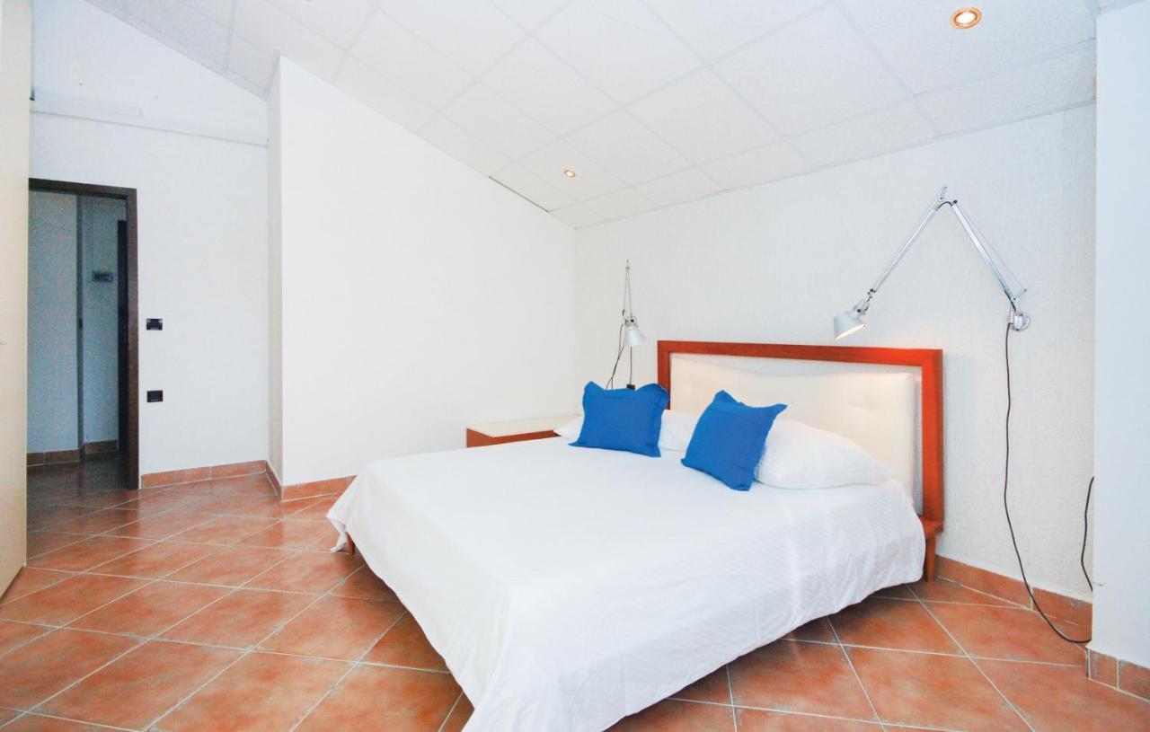 Hotel Zlatni Lav Martinscica  Ngoại thất bức ảnh