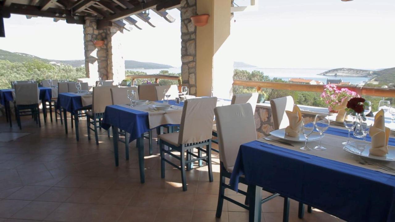 Hotel Zlatni Lav Martinscica  Ngoại thất bức ảnh
