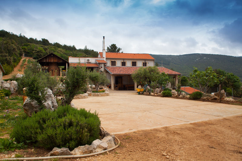 Hotel Zlatni Lav Martinscica  Ngoại thất bức ảnh