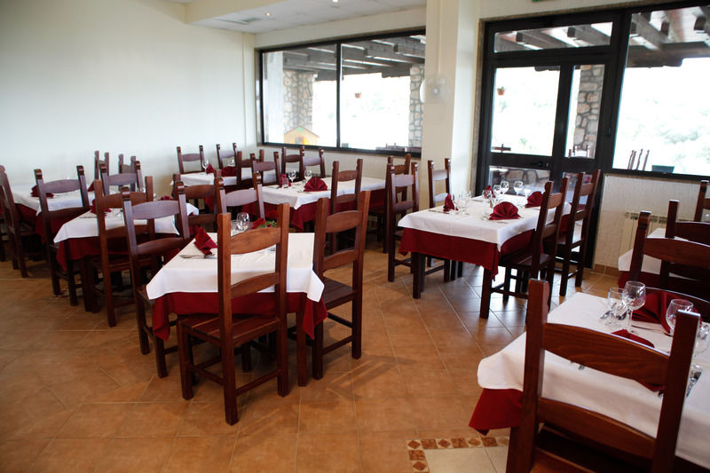 Hotel Zlatni Lav Martinscica  Ngoại thất bức ảnh